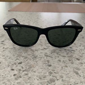 Authentic Ray-Ban Wayfarer